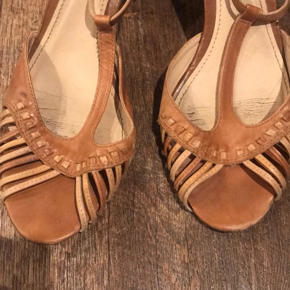 Heels - Picture 5 of 5